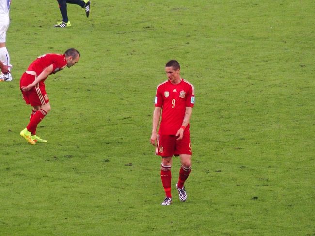 全く機能していないトーレスさん。ポゼッションサッカーとカウンターのフィニッシャーの相性の悪さとは