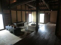 菊家の向かいに位置する、旧久保田家住宅です。近年大規模な修復で明治中期の姿に復元されたそうです。