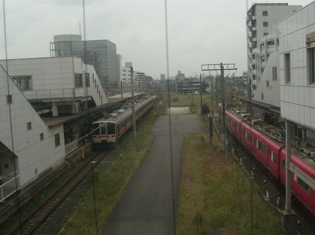 JRに乗り換えです、名古屋までの30Kmで乗り換え無しに辿り着きません。<br />駆け足で行くと新快速に間に合う！