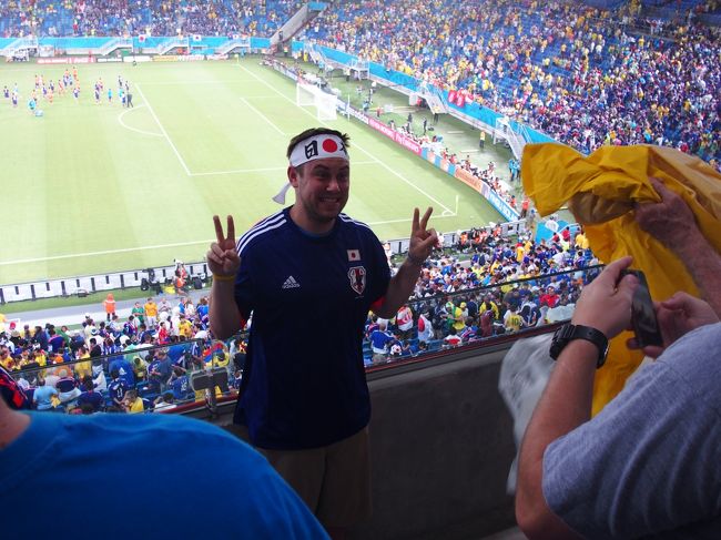 記念撮影。ハチマキ大作戦なんてことをやってたらしく、そのハチマキをもらったのだろう