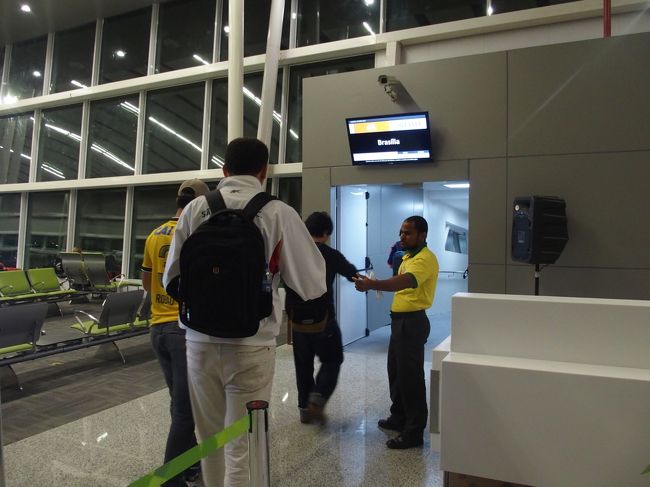 経由地のBrasilia行きの搭乗ゲート。既に深夜2時半