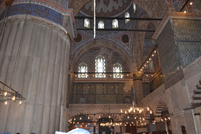 ブルーモスクは、アフメット１世によって1616年に完成した。