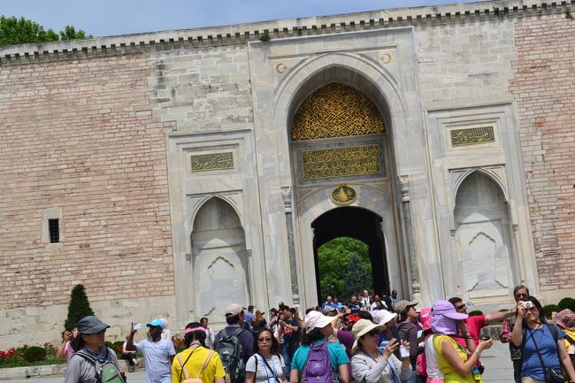 バザールの後、トプカプ宮殿の観光です。