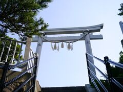 海津見(わたつみ)神社というそうです。

御祭神は大海津見神

龍宮城ではなかった(笑