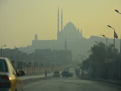 もう一日あればあのモスクとか、オールドカイロとか色々散策したかった。