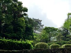土佐電に乗って高知城へ。