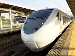 芦原温泉駅から特急しらさぎで金沢まで戻ります。