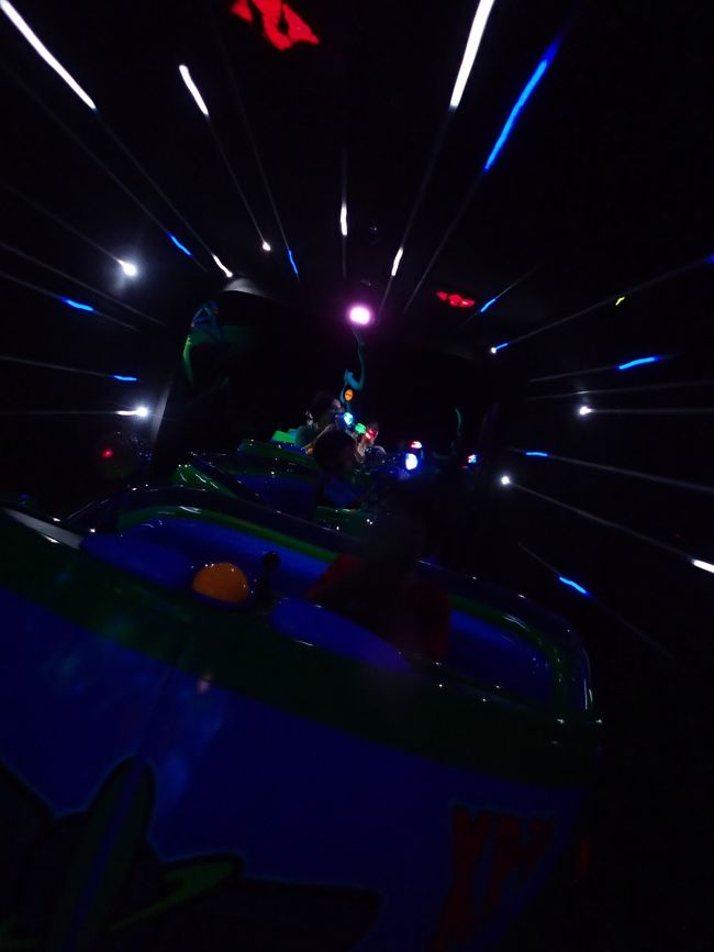 バズライトイヤーは必ずライド