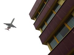 チューリックのホテルはエアポートに近いベストウェスタン。
ホテルの真上を飛行機が飛びます。

Best Western Hotel Airport
Oberhauserstrasse 30, Glattbrugg, 8152