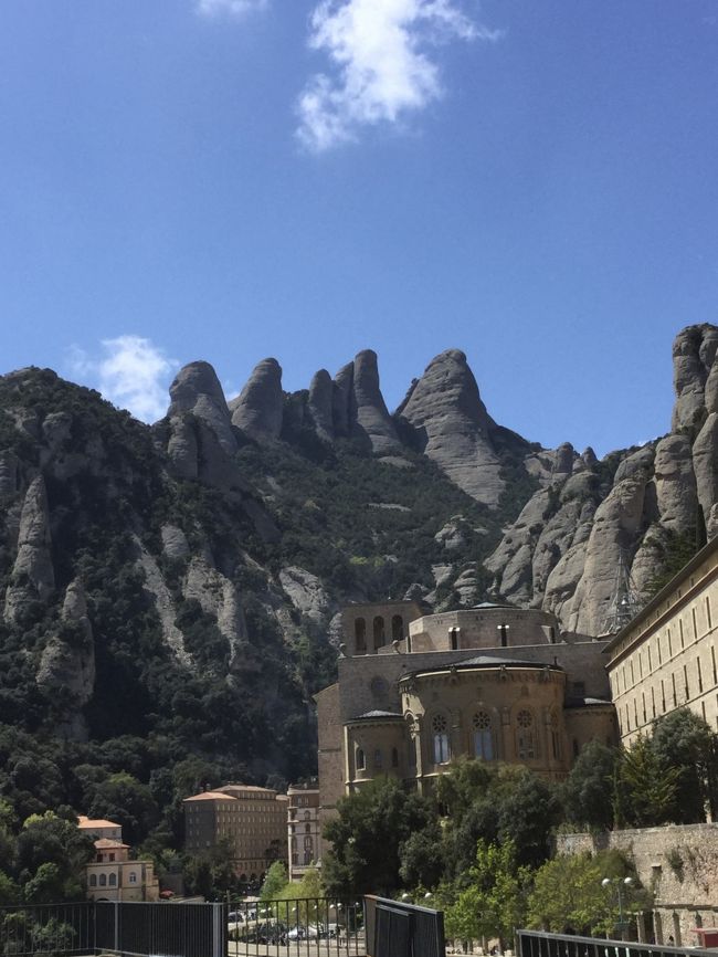 モンセラットへ<br />