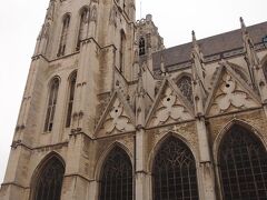 適当に歩いていたからか、方角を間違えており、サンミッシェル大聖堂に出てしまいました。