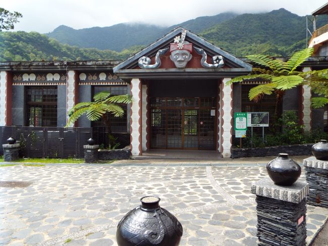 文化広場に戻りました。<br />これは集会所のような感じですが、中には何もありません。<br />