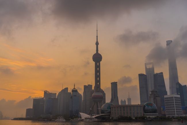 やはり太陽君は雲に遮られみえない・・