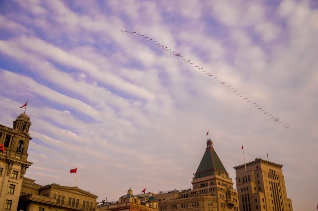 この歴史的建物と凧<br /><br />なんか不思議なコラボw