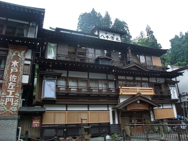 泊まれるならやっぱり街側かな。<br />でも高そう・・・。