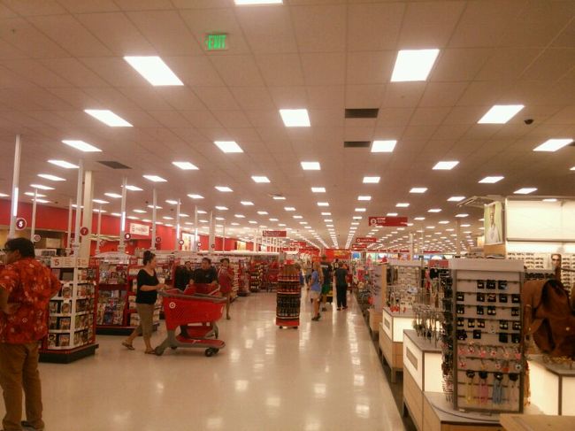 カイルアへ戻り、ターゲットへ。