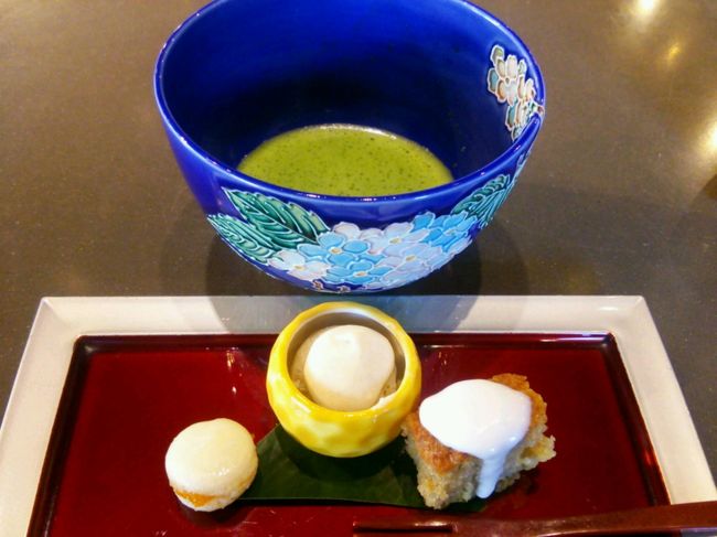 締めに別注文でデザートを戴きました♪