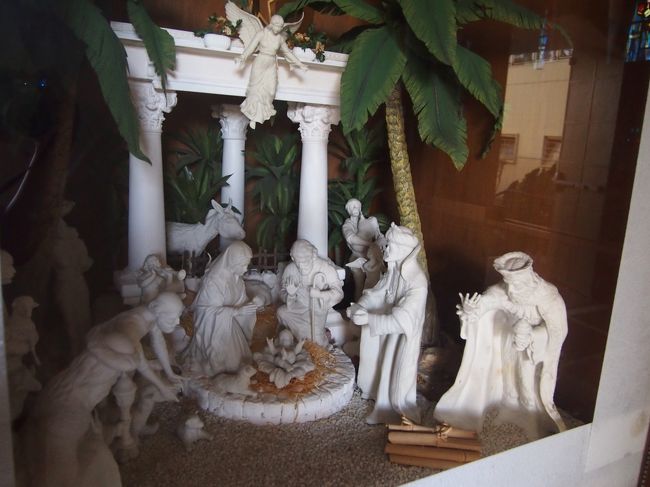 イエスの生誕(プレゼピオ)が年間通して飾られている場所もあります。