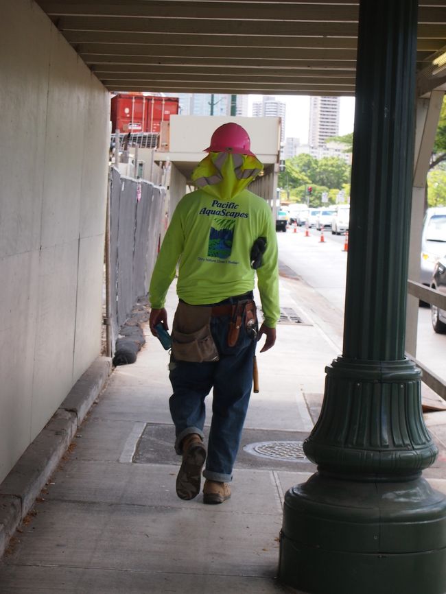 職人さん。<br />目立つユニフォームが多い。