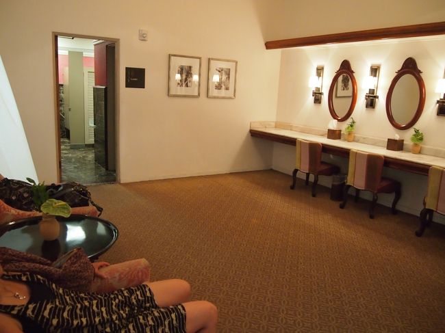 何だ、この化粧室の空間〜