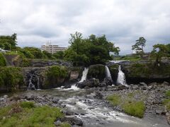 ここからは、今回の旅とは関係ありませんが、6月上旬に訪れた御殿場線沿線の滝をついでに掲載します。

まずは「鮎壺の滝」。下土狩駅から徒歩5分ほど。