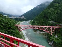 新山彦橋の上からの風景です。

車内から、わぁ～きれい！という歓声が (^0^)