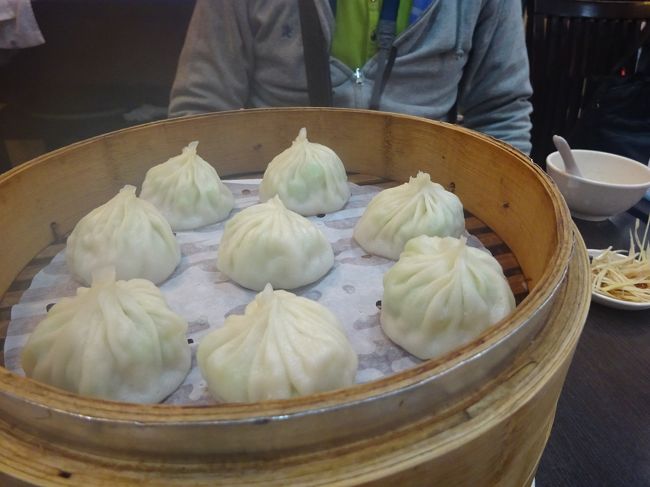 お待ちかねの小籠包。