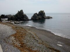 北山崎から黒崎を過ぎて普代浜海水浴場あたりです。