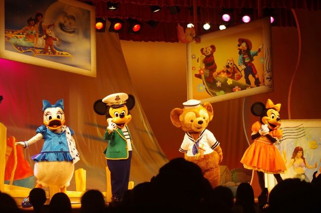 みんなのポーズ♪<br /><br />一回目はビデオ。<br />二回目のは写真を撮りました。