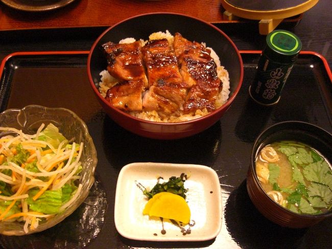 こちらは丼蒲豚（どんかばとん）<br />どっちも美味しくてリピです。