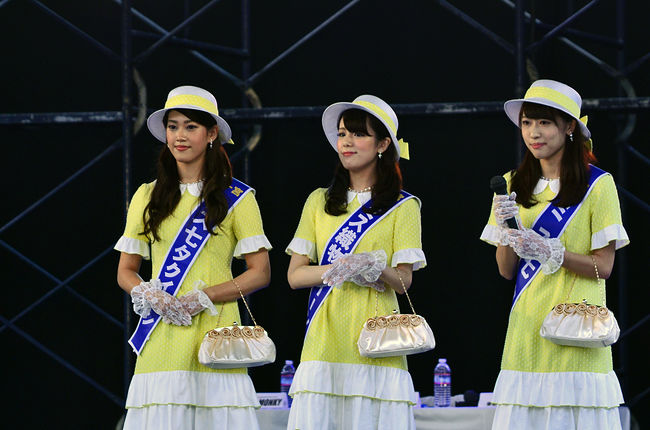 初めてのキャラバンということで緊張<br />オアシス21（名古屋市）、尾張一宮パーキングエリア、<br />イオンモール木曽川様、名鉄百貨店一宮店様に伺いました...