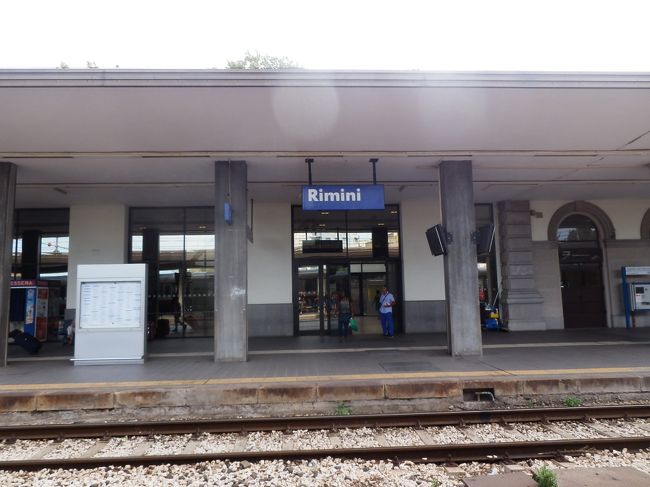 16時20分頃、サンマリノ行きの拠点となるリミニ駅に到着。
