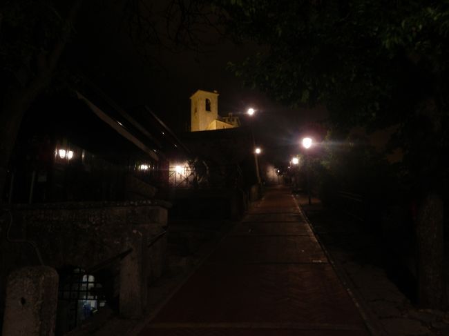 要塞のライトアップ。