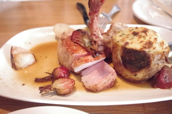 お肉♪ <br />付け合わせのポテトも美味しかった★