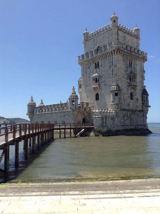 「テ−ジョ川の貴婦人」と呼ばれているそうです。<br /><br />この日は月曜日で休館でした。