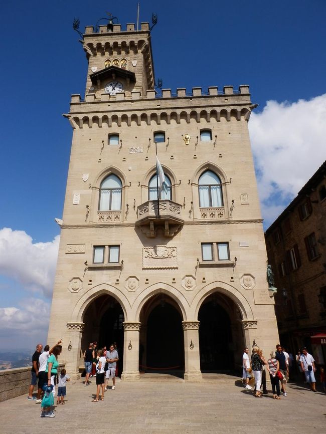 相変わらず美しい政府庁。