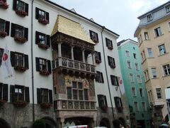 2日目 (7/9)

Innsbruckの旧市街を少し散策