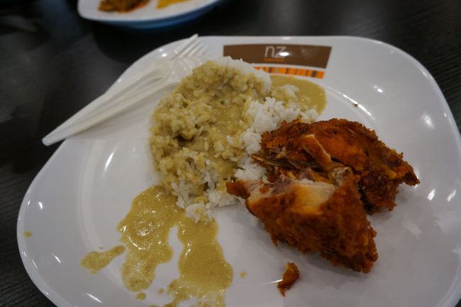 とりあえずインドカレーで腹ごしらえ！