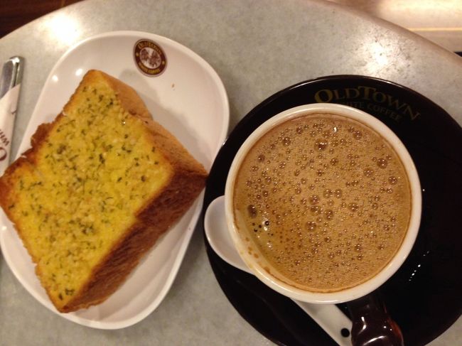 マレーシアのカフェと言えば！<br /><br />オールドタウンホワイトコーヒー。