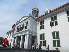 こちらは広場の南側にある
ジャカルタ歴史博物館

