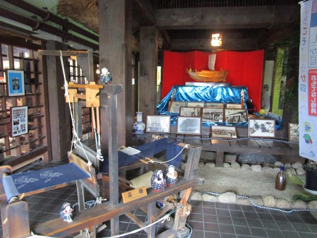 伝統工芸の展示があります。