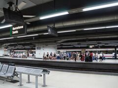 Barcelona　Sants駅に到着。