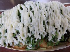 仕方ないので新梅田食道街でたこ焼きでも食べて気を紛らわせます
はなだこでねぎまよ