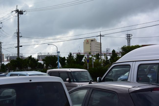 ターミナルから今回お世話になるベッセルホテル石垣島が見えます。