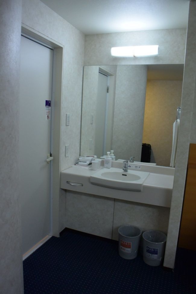 洗面台、ユニットバスの外にあるのが嬉しい。