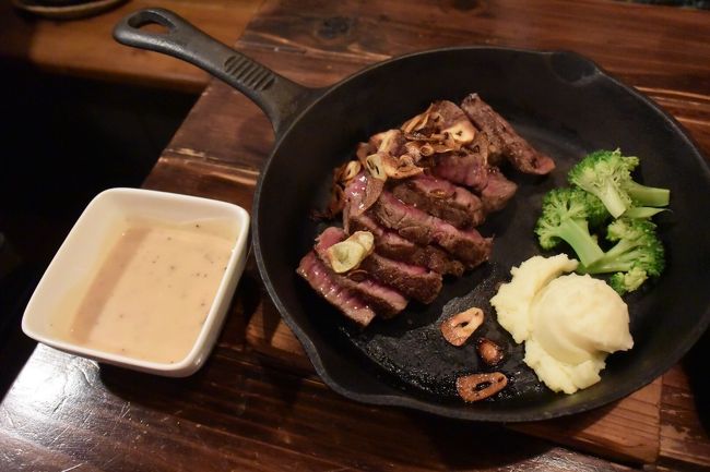 石垣牛を食らいます！！<br /><br />石垣牛モモ肉のステーキ２００g<br />ペッパーソースにて。<br />（和風ソースも選べます。）<br /><br />赤みの肉、香り良く、脂身が少ないので飽きずにいただけます(^^)<br /><br />ウマ！！