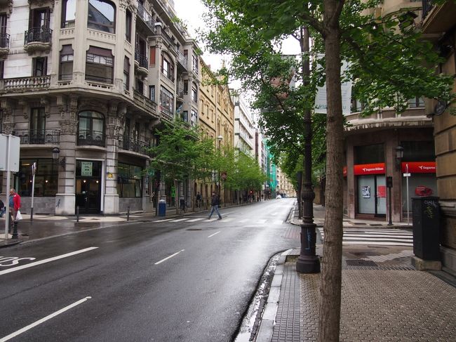 昼食を食べに旧市街へ