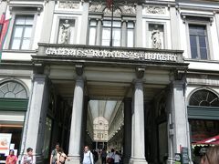 ギャルリー・サン・チュベール
入ってすぐ右にゴディヴァのチョコレートショップがありました。