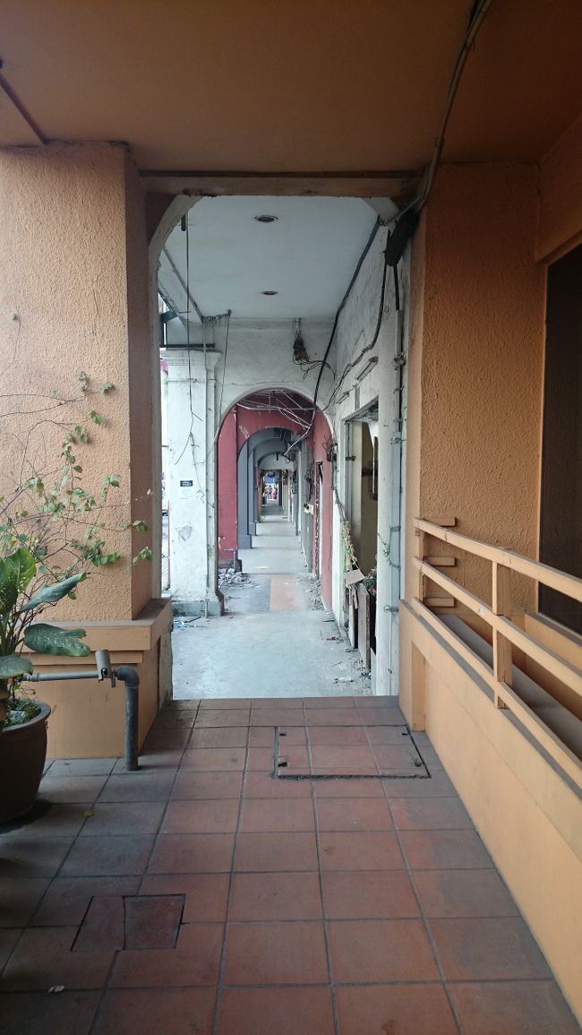 いったんホテルに戻って、休憩してから夕ご飯に向かいます。