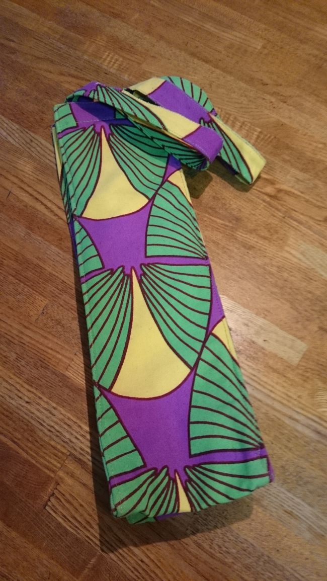 お土産紹介〜♪<br /><br /><br />バティックのワインバック。